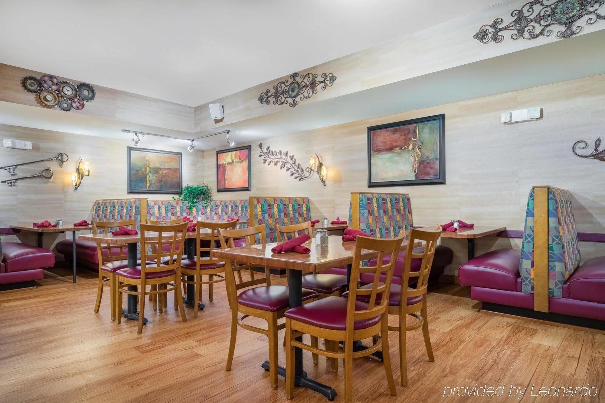 Wyndham Garden Otsego-minneapolis 2*